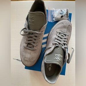 New Adidas samba sneakers size 9(US)